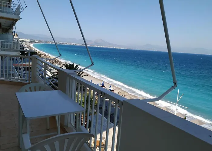 Iris Sunset Appartement *